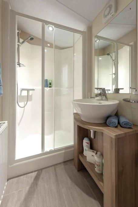 Lagooncombe Modern And Cosy Holiday Home Haverigg Экстерьер фото